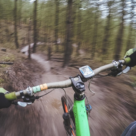 MTB in Bentinckspark bij de wielerbaan